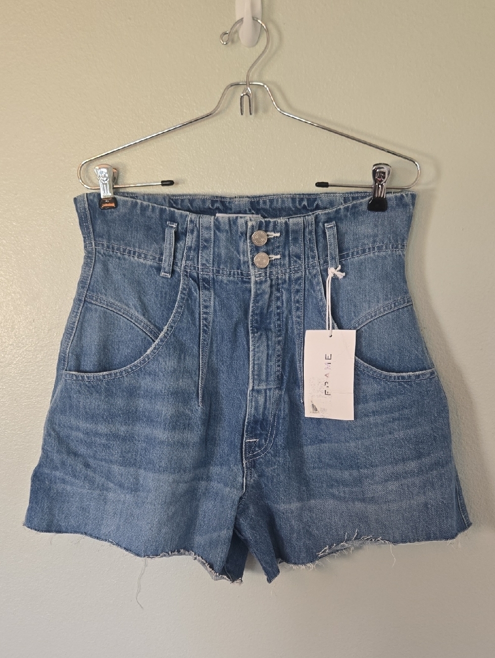 Frame x Anthropologie | NWT High Rise Darted Waist Wide Leg Denim Shorts Size 29 - Picture 2 of 10